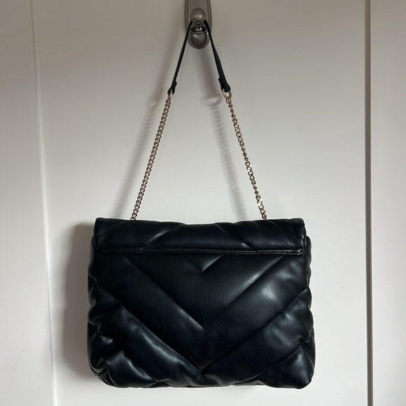🛍️Zara Black Faux Leather Puffer Quilted Shoulder Bag Gold chain strap & clasp - Picture 3 of 6